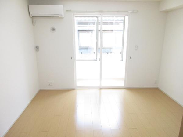 居室・リビング　写真は別のお部屋のイメージです