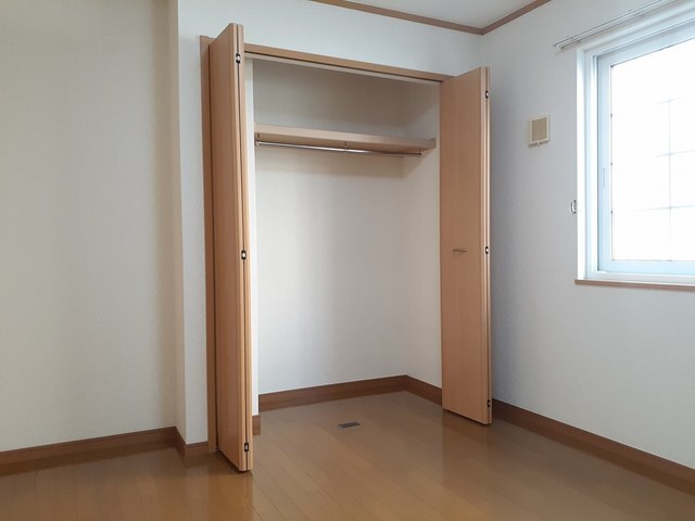 収納　☆上部に棚付きクローゼット☆