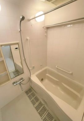 バス・シャワールーム　バス※別部屋参考写真