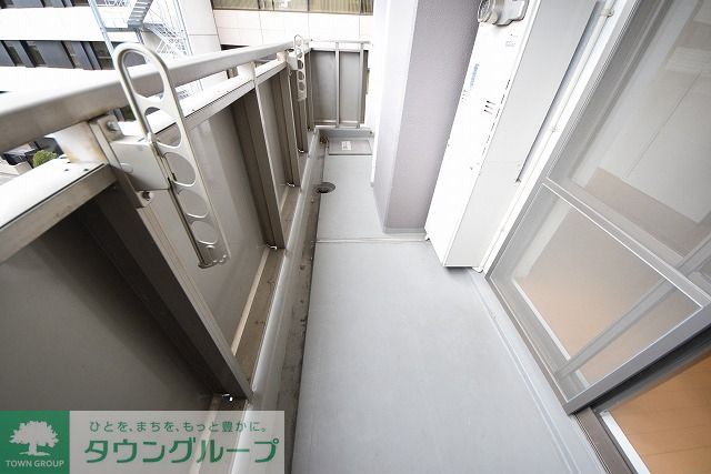 バルコニー　お問合せは(株)タウンハウジングレジデンス事業部　赤坂店・…