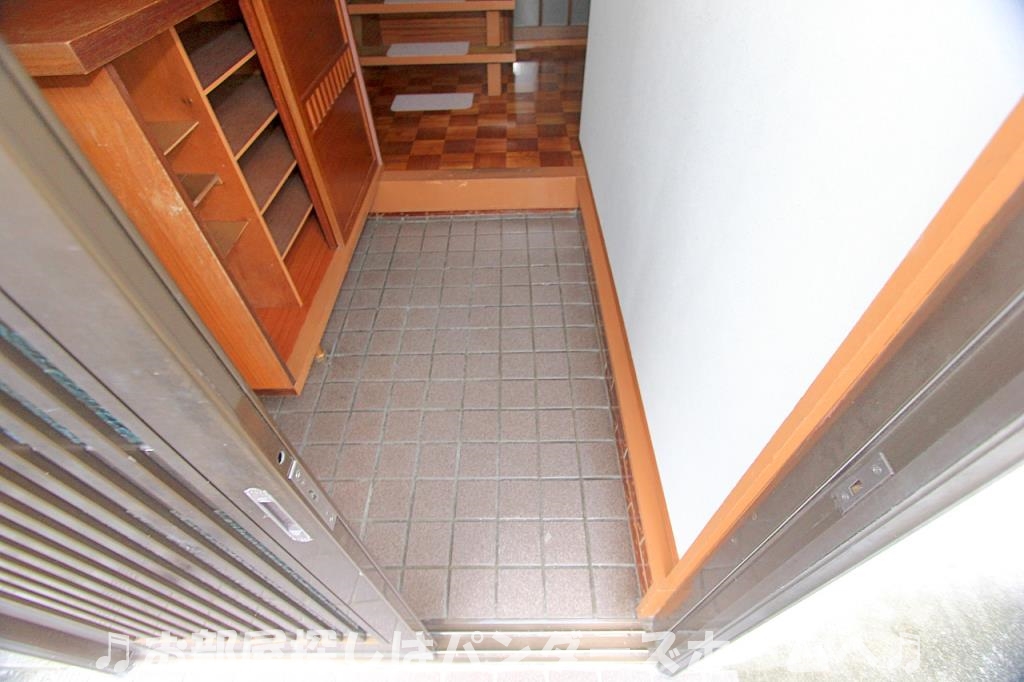 藤田町戸建の玄関写真