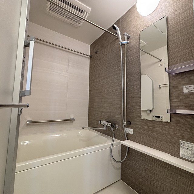 バス・シャワールーム　※写真は同タイプ住戸です。