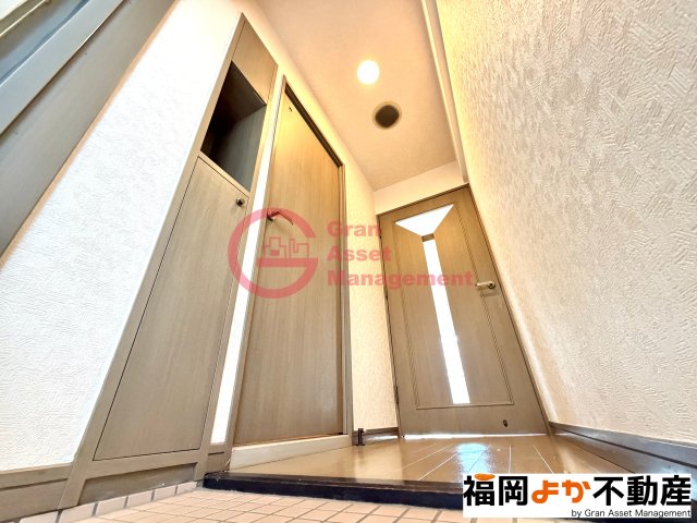 玄関　明るい玄関です