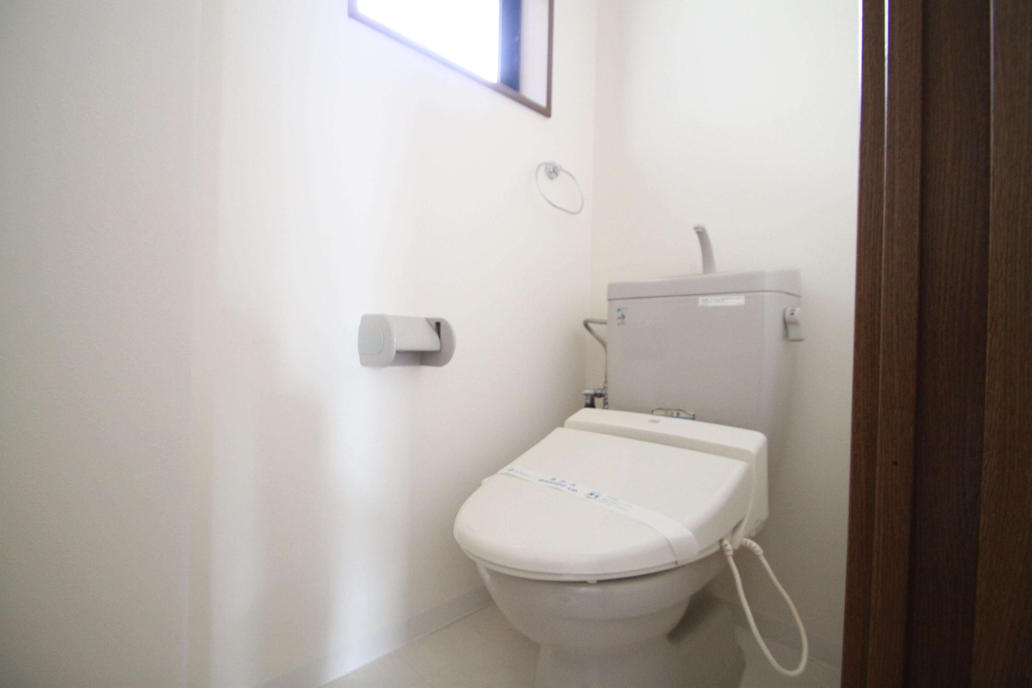 広島電鉄宇品線 日赤病院前駅 徒歩5分 4階建 築28年のトイレ写真