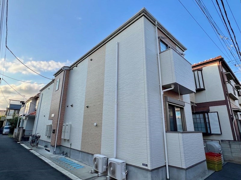 建物外観　一ノ割駅徒歩５分（４００ｍ）