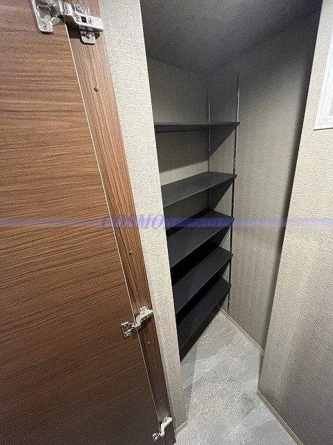玄関　現況優先