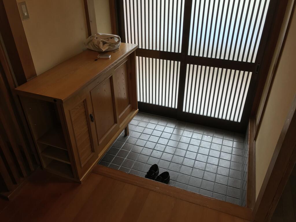 玄関　玄関です。
