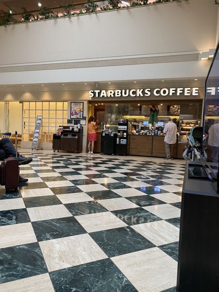 飲食店　スターバックスコーヒー 聖路加国際病院店（飲食店）まで53m