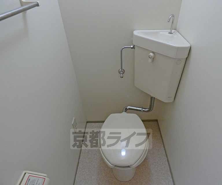 近鉄京都線 上鳥羽口駅 徒歩7分 4階建 築26年のトイレ写真