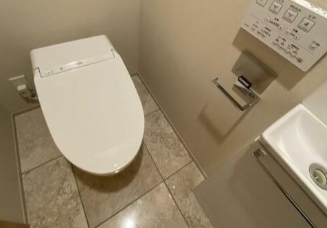 オープンレジデンシア表参道神宮前ザ・ハウスのトイレ写真