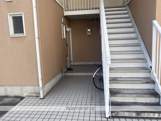 ＪＲ和歌山線 岩出駅 徒歩29分 2階建 築37年の外観写真