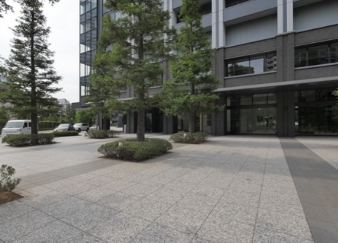 エントランス　建物の内部です