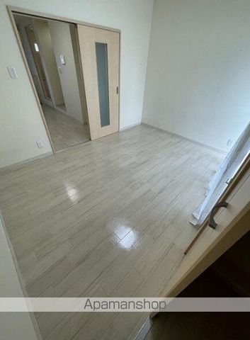 東急池上線 長原駅 徒歩5分 3階建 築42年の居間写真