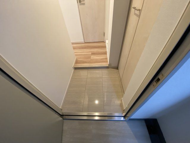 玄関　北区西ケ原１　ＷＨＡＲＦ駒込