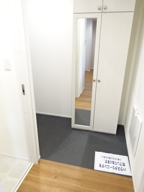 玄関　他号室参照写真
