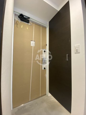 エステムコート谷町九丁目の玄関写真