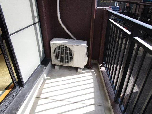バルコニー　同物件別部屋です。