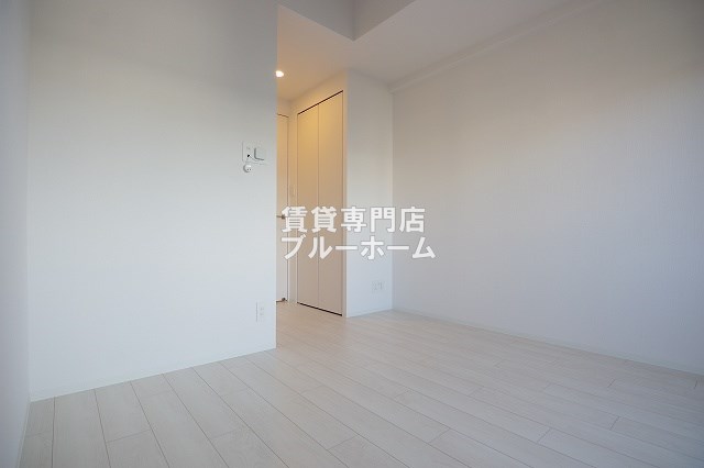 その他部屋・スペース　別角度からの洋室です！