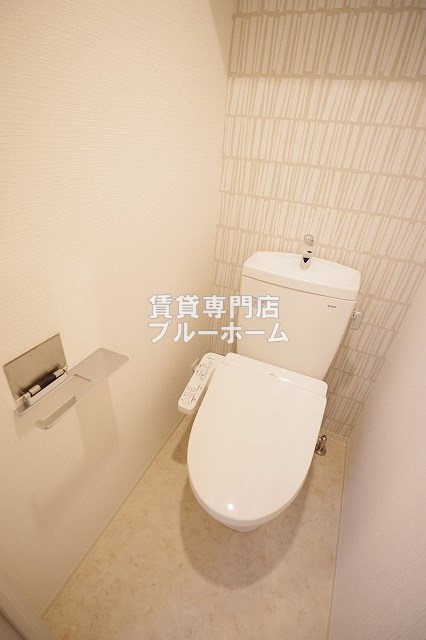 トイレ　温水洗浄便座付きのトイレです！