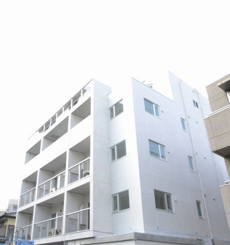 建物外観　白を基調としたオシャレな外観