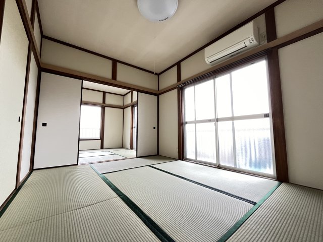 東急田園都市線 宮前平駅 徒歩12分 2階建 築46年の居間写真