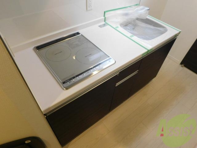 キッチン　ＩＨコンロでお掃除も簡単ですね。