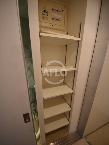 収納　アーバンフラッツ瓦町　シューズボックス