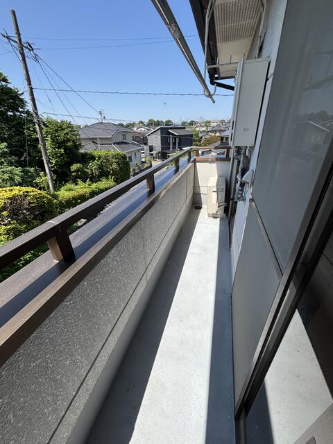 バルコニー　陽当たり良好なバルコニーです