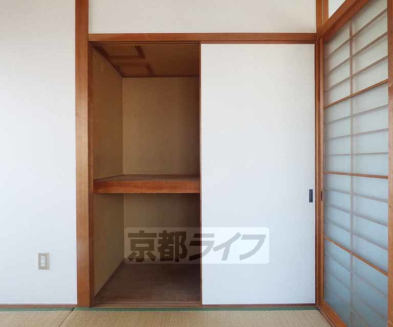 収納　ゆとりのある収納スペースがあります。