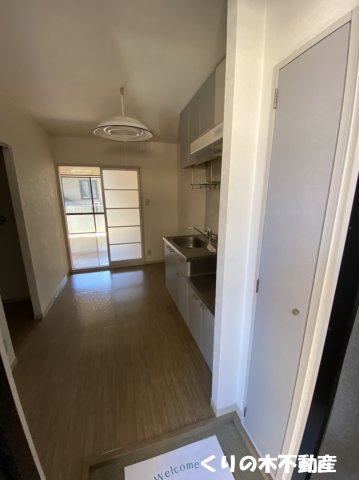 玄関　同タイプのお部屋です（現況を優先します）