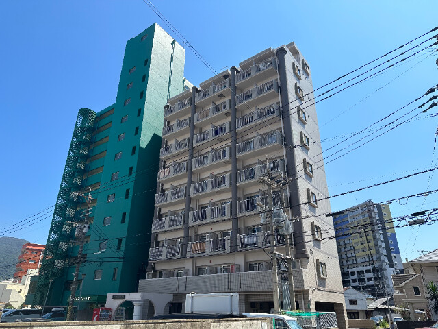 北九州市小倉北区中津口のマンションの建物外観