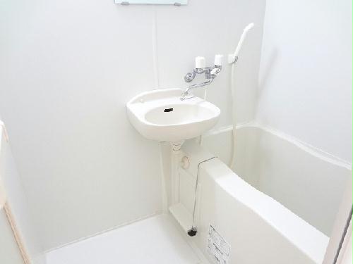 バス・シャワールーム　実際のお部屋と異なる場合がございます。