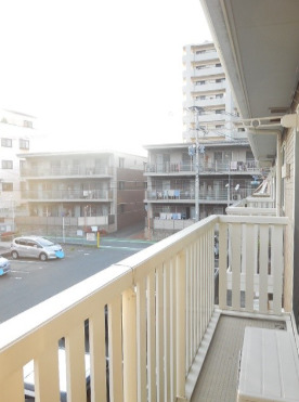 バルコニー　バルコニー付きです