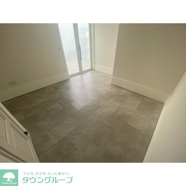 玄関　事務所　フロアタイル