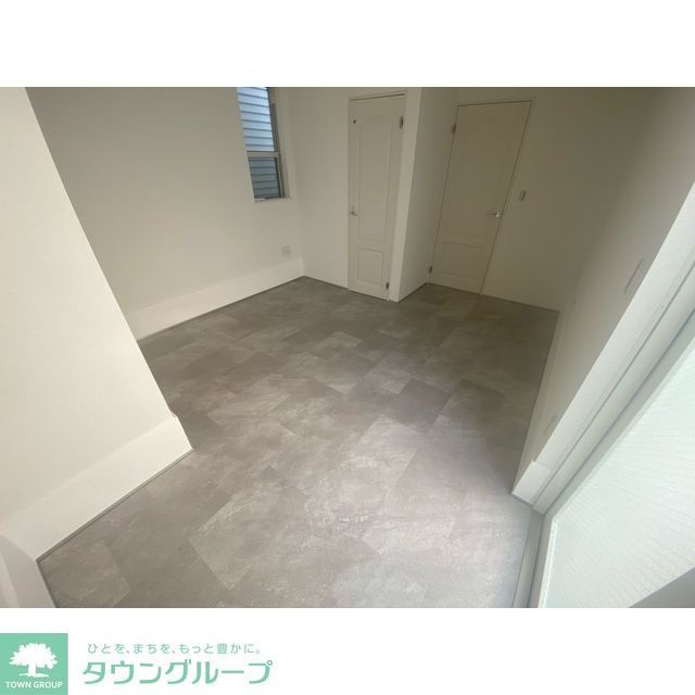 眺望　事務所　フロアタイル