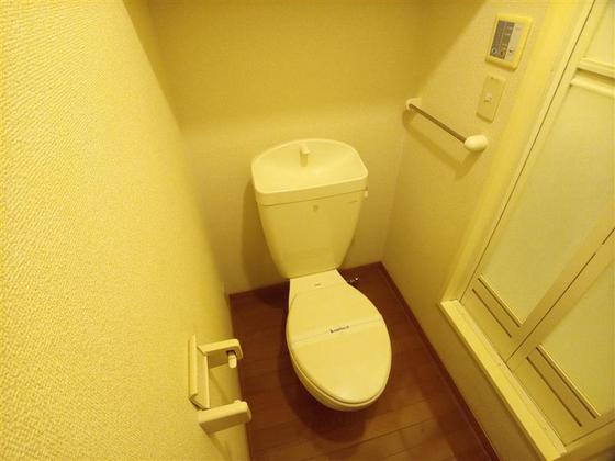 トイレ　※別部屋の写真です