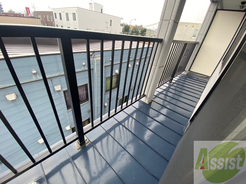 バルコニー　バルコニーです。洗濯物を干したり一息ついたりできますね！