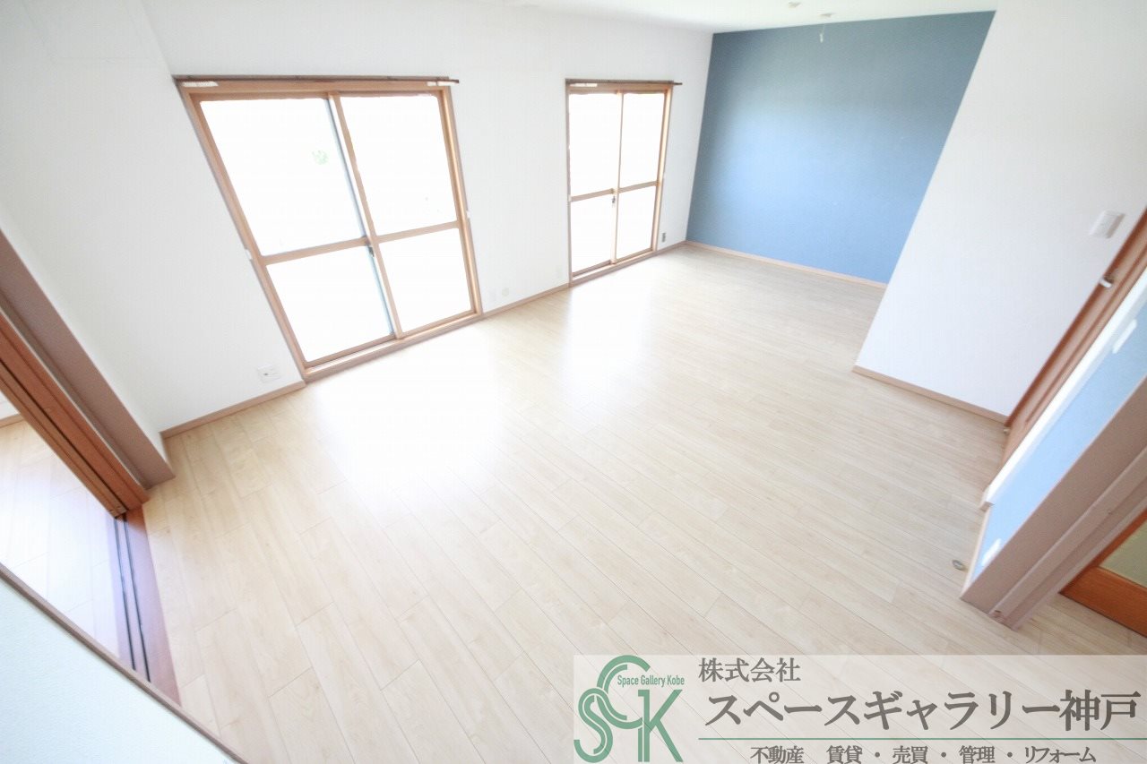 東垂水住宅1号棟の居間写真