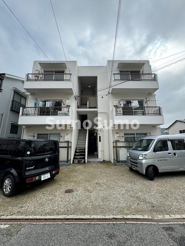 建物外観　外観は落ち着いています