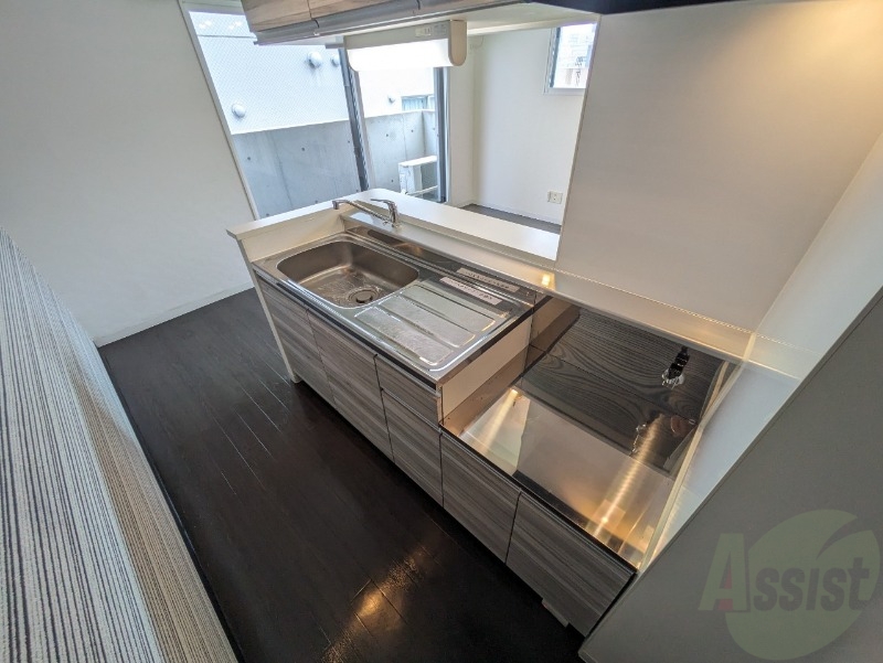 キッチン　キッチンです。ご自身でコンロを設置していただけます。