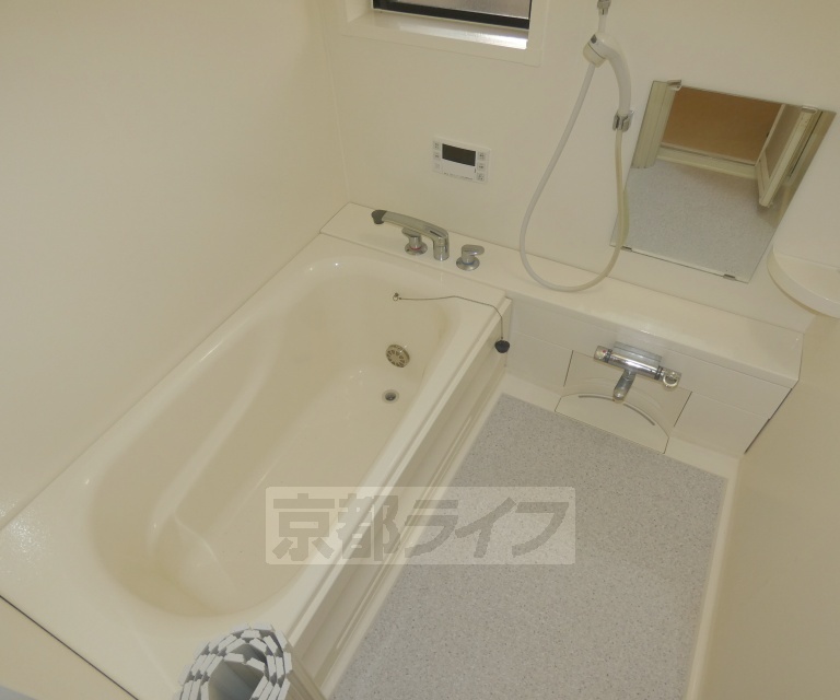 衣笠東御所ノ内町住宅の風呂写真