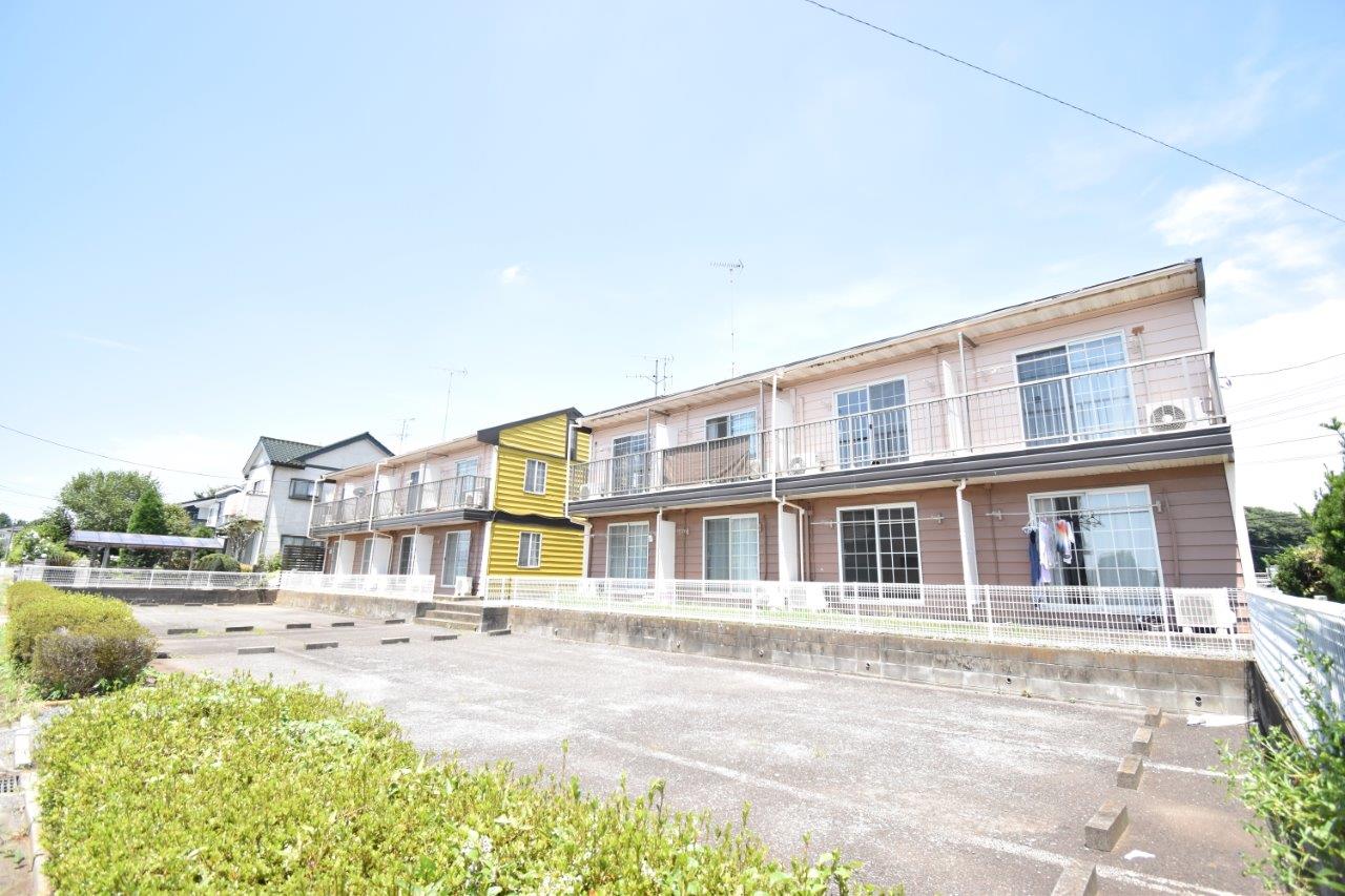 駐車場　別途ご契約が必要です