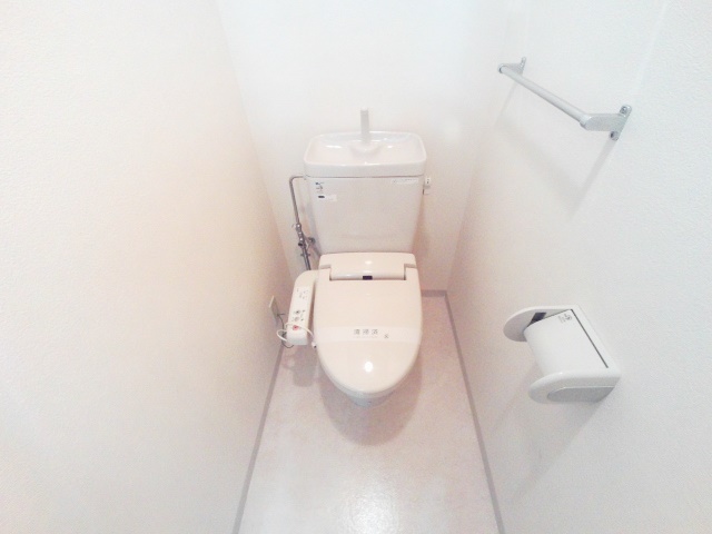 トイレ　あると嬉しいウォシュレット付きの綺麗なトイレ