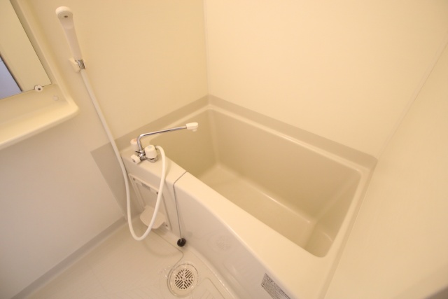 バス・シャワールーム　※別室の参考写真の為、現況優先です。