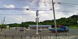 コンビニ　ローソン糸満真栄里団地前店（コンビニ）まで411m