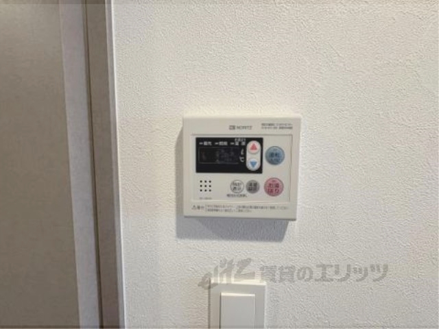 その他設備　給湯器リモコン