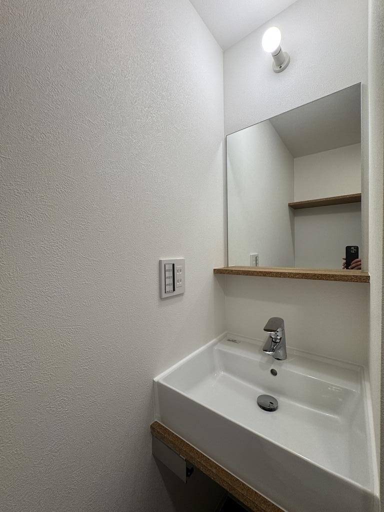 洗面設備　同シリーズの別物件の写真です。
