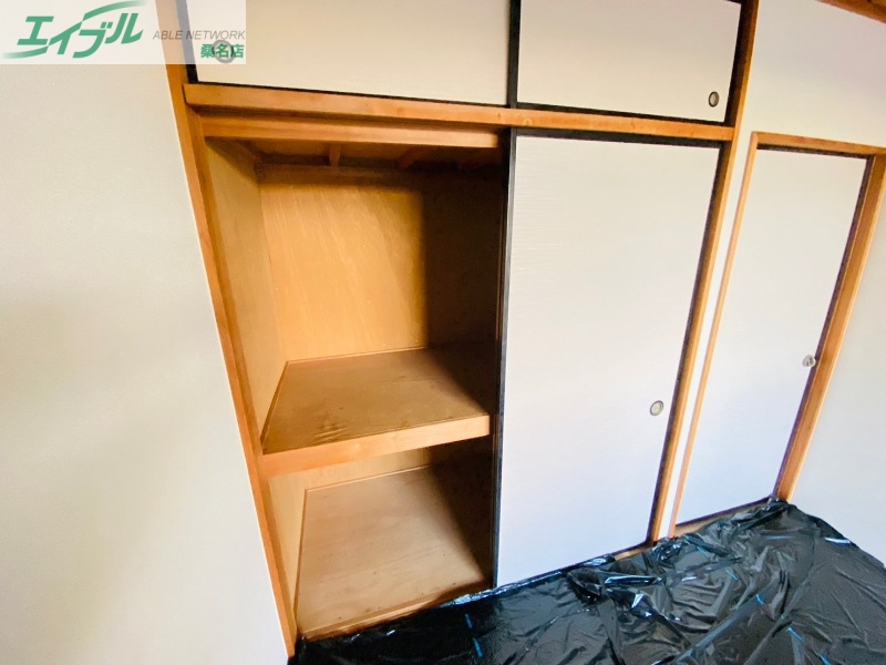 収納　同物件別室反転タイプ画像