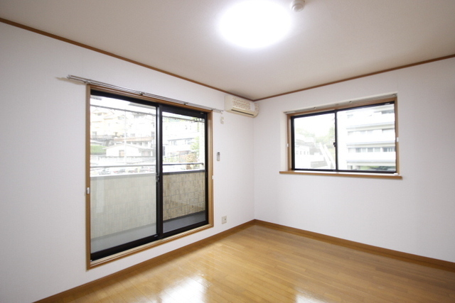 居室・リビング　※同物件別部屋の写真です