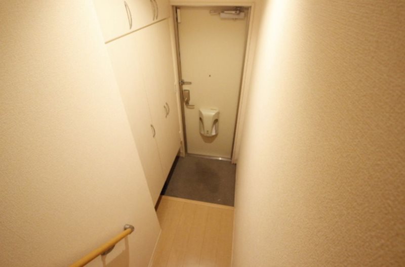 玄関　※同物件別号室参考写真